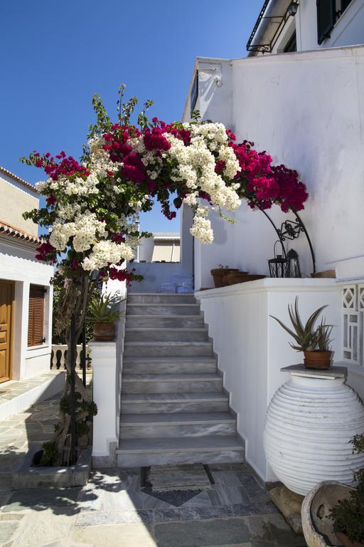 Condillia II Spétses Exterior foto